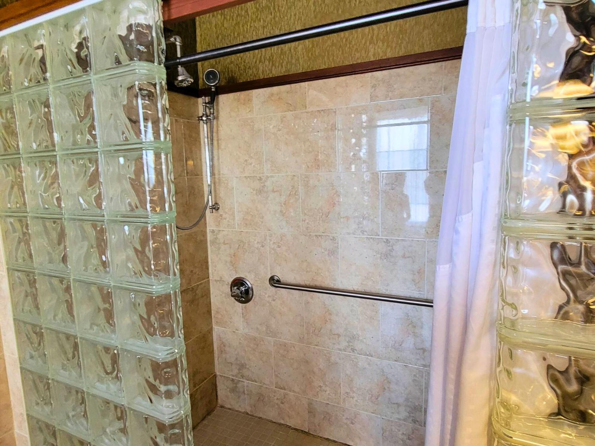 Inn Altland House &